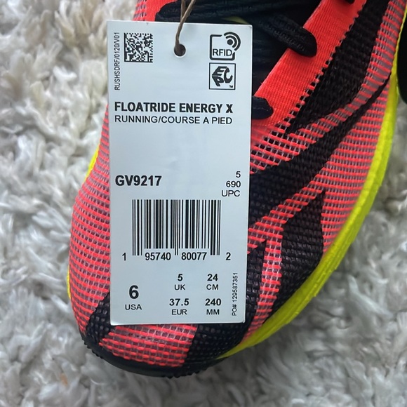 NWT Reebok running sneakers - Floatride Energy x - Picture 4 of 4